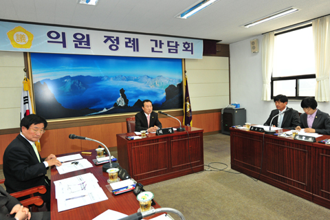 4월 첫째 주 의원 정례간담회0