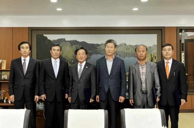 2013회계년도 합천군 결산검사위원 위촉식4