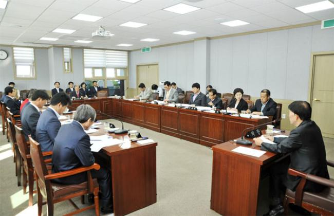 10월 첫번 째 정례의원간담회1