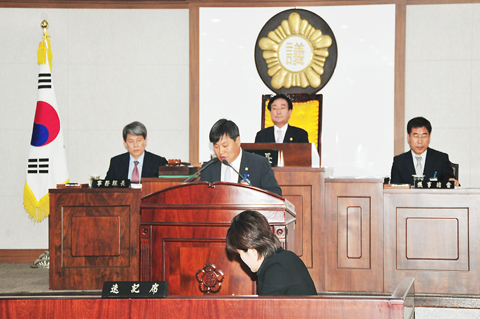 산업건설위원회 심사결과보고서 낭독0