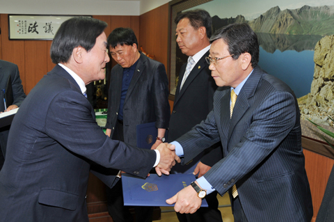 2011년 합천군 세입세출결산검사위원 위촉식0