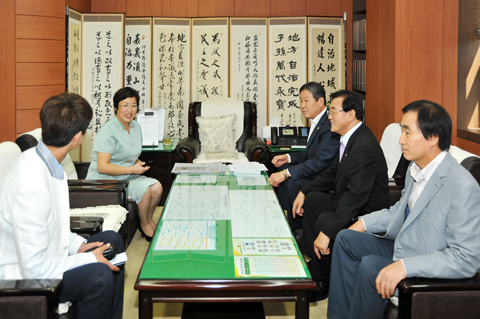 중국 곡부시 부시장 합천군의회 방문0