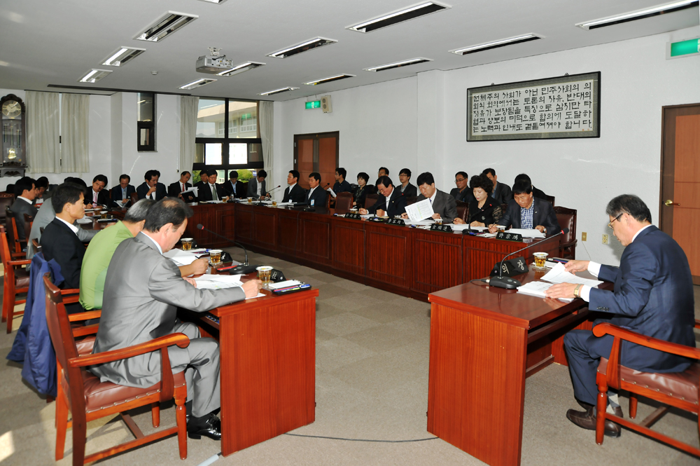 10월 첫째 주 의원정례간담회0