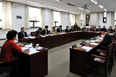 4월 첫째 주 의원정례간담회2