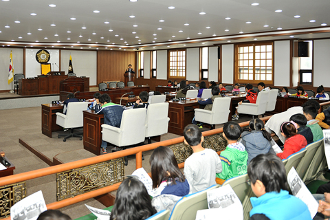합천초등학교 학생 의회견학2