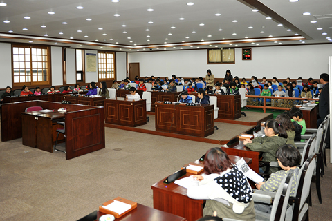 합천초등학교 학생 의회견학3