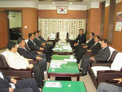 합천군 2004회계년도 결산검사위원 위촉