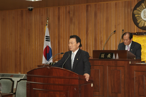 제131회 임시회 문을주 산업건설위원장 당선수락 인사