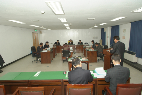 제136회 2차 정례회 내무위원회 회의중