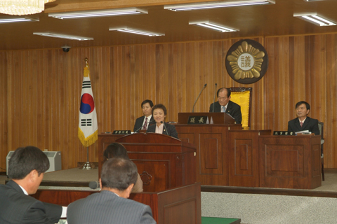 제140회 임시회 제2차 본회의에서 3분자유발언을 하고 있는 박현주의원