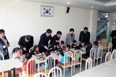 제152회 제2차 정례회 1차 복지행정위원회- 삼가초등학교급식소 현장답사