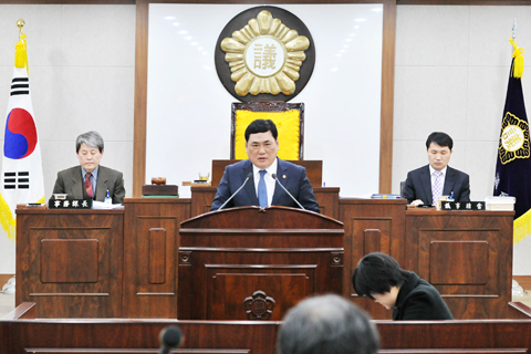 김성만 부의장님의 ...