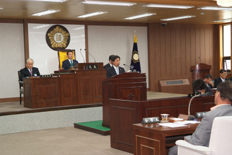 5분 자유발언 중인 ...