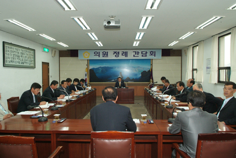 6월 첫째 주 의원정례간담회